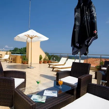 Zora Hotel 3*