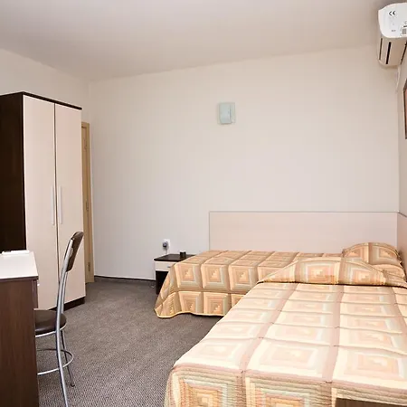 Hotel Zora 3*