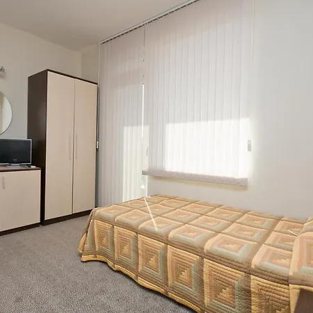 Zora Hotel 3*